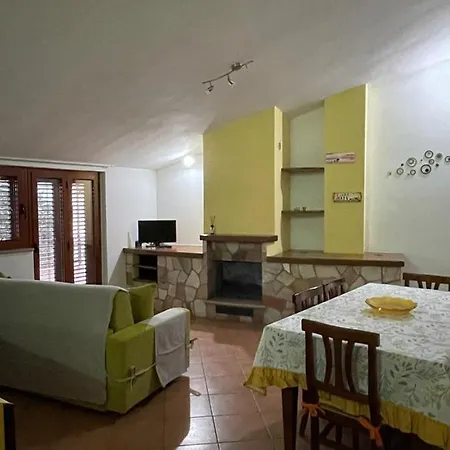 La Casa Del Pino Policoro