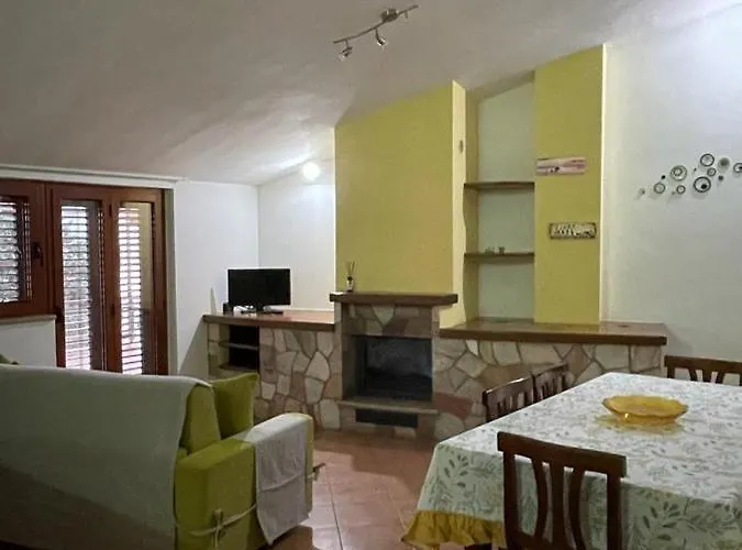 La Casa Del Pino Policoro